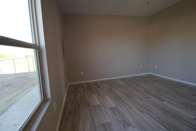 517 VAL VERDE Street B, El Paso, TX 79905
