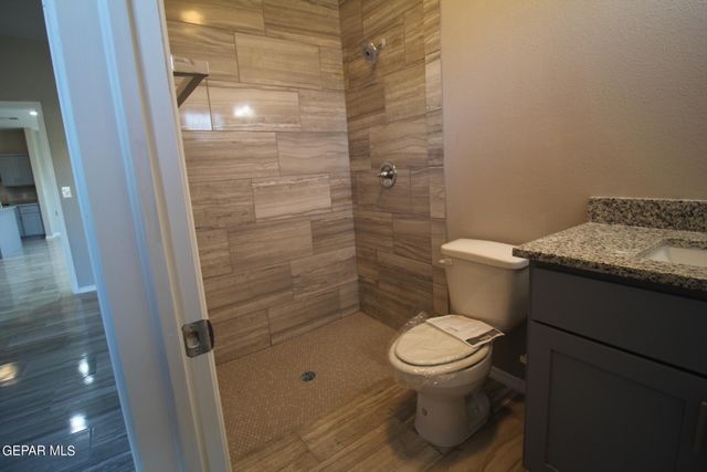 517 VAL VERDE Street B, El Paso, TX 79905