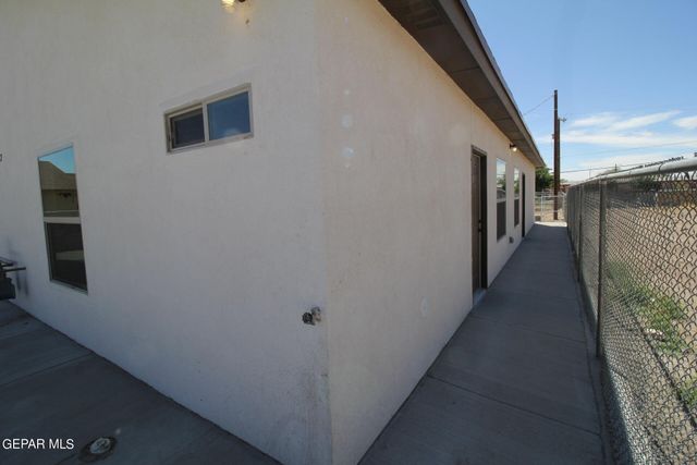 517 VAL VERDE Street B, El Paso, TX 79905