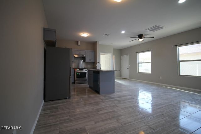 517 VAL VERDE Street B, El Paso, TX 79905