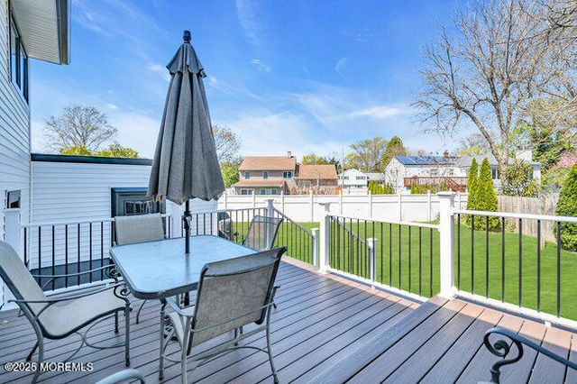 300 10th Avenue, Spring Lake Heights, NJ 07762