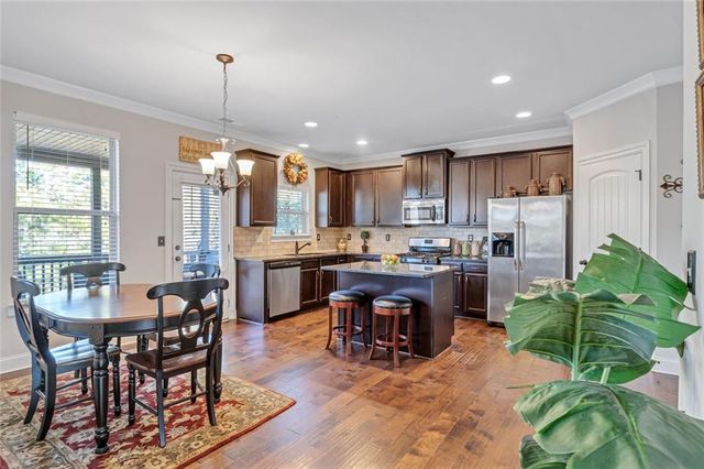2722 Dayview Lane, Atlanta, GA 30331