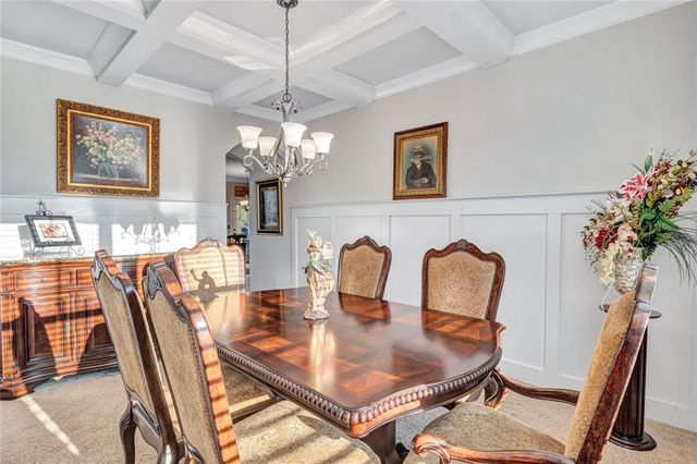 2722 Dayview Lane, Atlanta, GA 30331