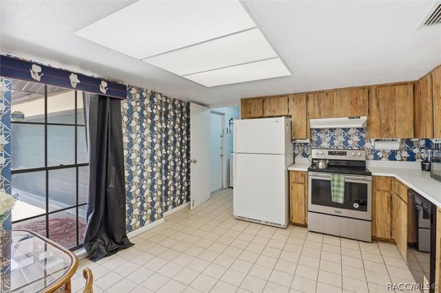 7030 E Oak Forest Street, Floral City, FL 34436
