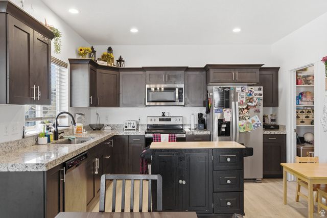 7268 N HIDDEN STEPPE BND, Eagle Mountain, UT 84005