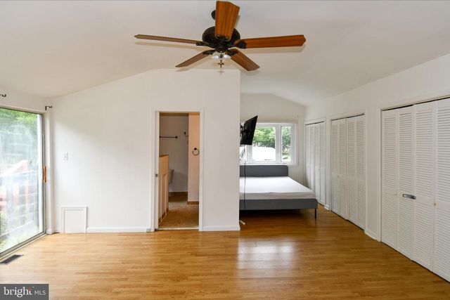 301 LOUREIRO LN, Oxon Hill, MD 20745
