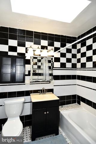 301 LOUREIRO LN, Oxon Hill, MD 20745