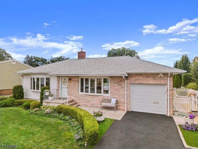 99 Normandy Rd, Clifton City, NJ 07013