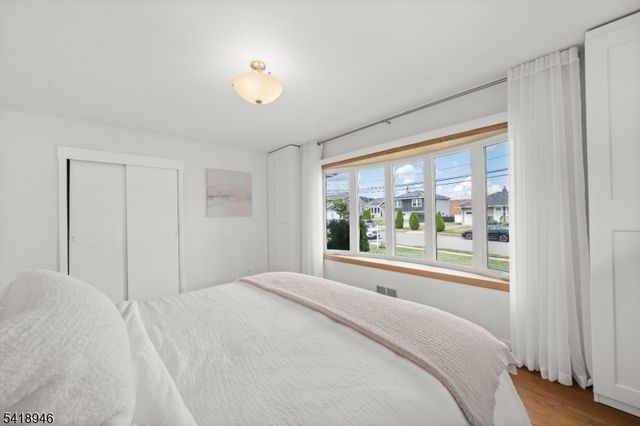 99 Normandy Rd, Clifton City, NJ 07013