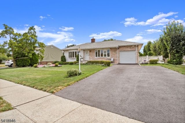 99 Normandy Rd, Clifton City, NJ 07013