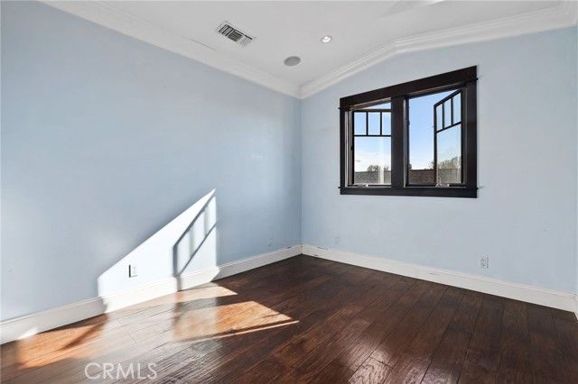 250 Santo Tomas, Costa Mesa, CA 92627