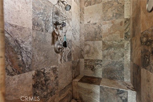 250 Santo Tomas, Costa Mesa, CA 92627