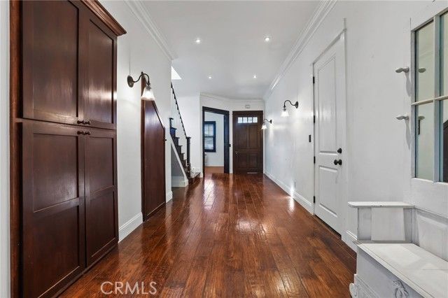 250 Santo Tomas, Costa Mesa, CA 92627