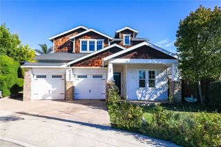250 Santo Tomas, Costa Mesa, CA 92627
