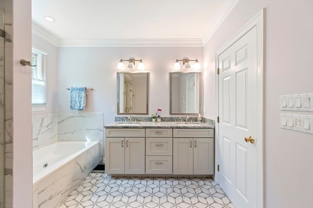 273 Victory Road 273, Quincy, MA 02171