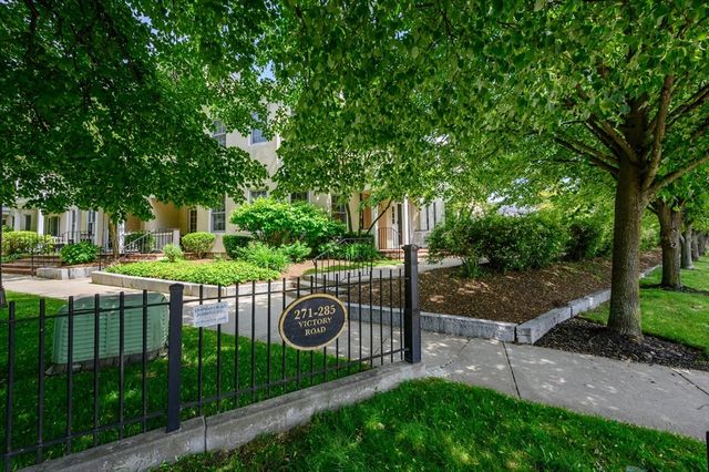 273 Victory Road 273, Quincy, MA 02171