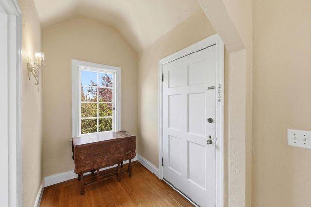 2460 Poppy Drive, Burlingame, CA 94010