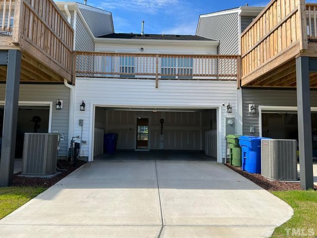 913 Robbie Jackson Lane, Fuquay Varina, NC 27526