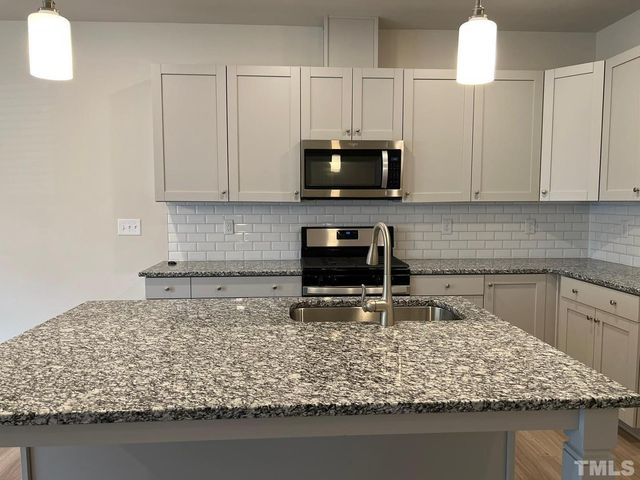 913 Robbie Jackson Lane, Fuquay Varina, NC 27526