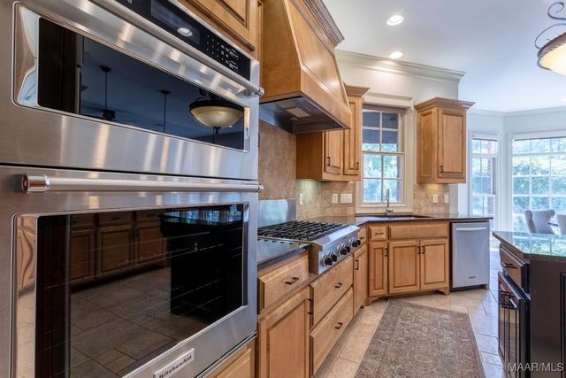 7565 Lakeridge Drive, Montgomery, AL 36117