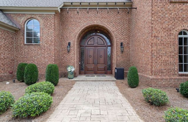 7565 Lakeridge Drive, Montgomery, AL 36117