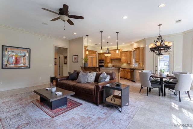 7565 Lakeridge Drive, Montgomery, AL 36117