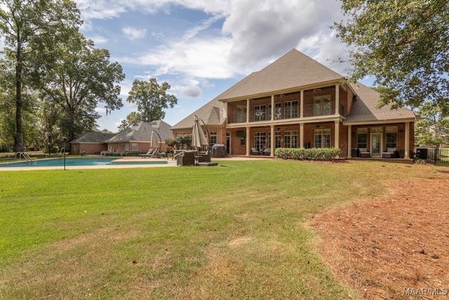 7565 Lakeridge Drive, Montgomery, AL 36117