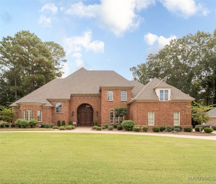7565 Lakeridge Drive, Montgomery, AL 36117