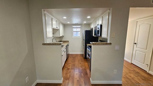 12091 Alta Carmel Ct 10, San Diego, CA 92128
