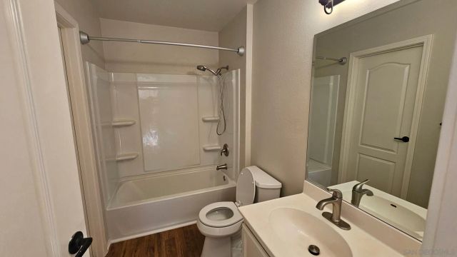 12091 Alta Carmel Ct 10, San Diego, CA 92128