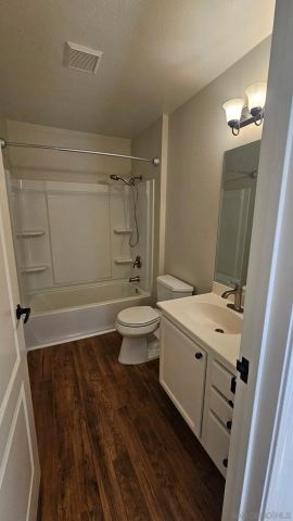 12091 Alta Carmel Ct 10, San Diego, CA 92128