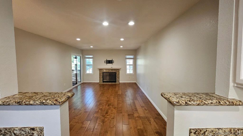 12091 Alta Carmel Ct 10, San Diego, CA 92128