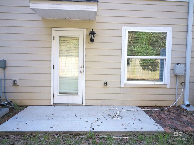 25806 Pollard Road 23, Daphne, AL 36526