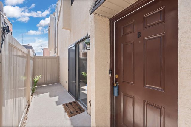 8333 COMANCHE Road NE 10B, Albuquerque, NM 87110