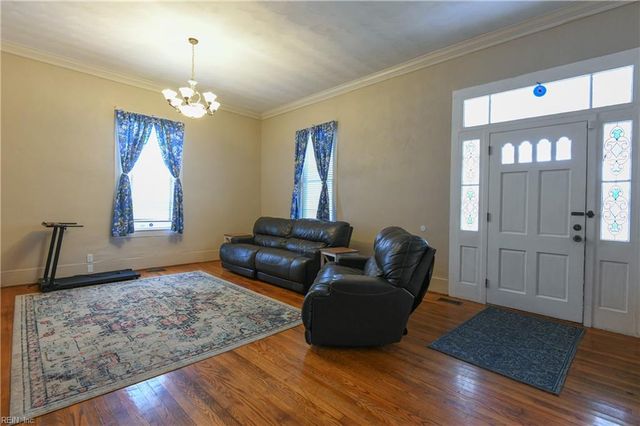 25 E Griffin ST, Windsor, VA 23487