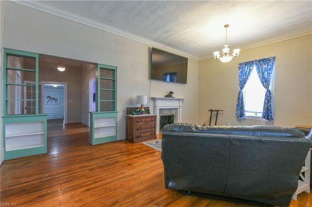 25 E Griffin ST, Windsor, VA 23487