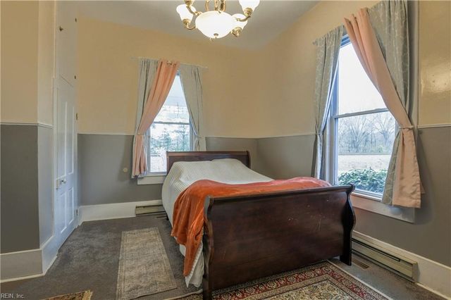 25 E Griffin ST, Windsor, VA 23487