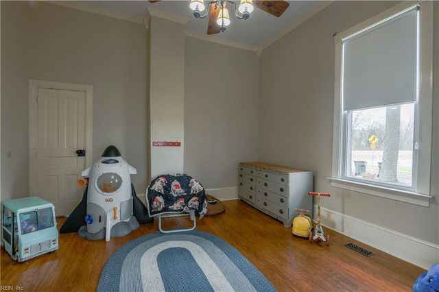 25 E Griffin ST, Windsor, VA 23487