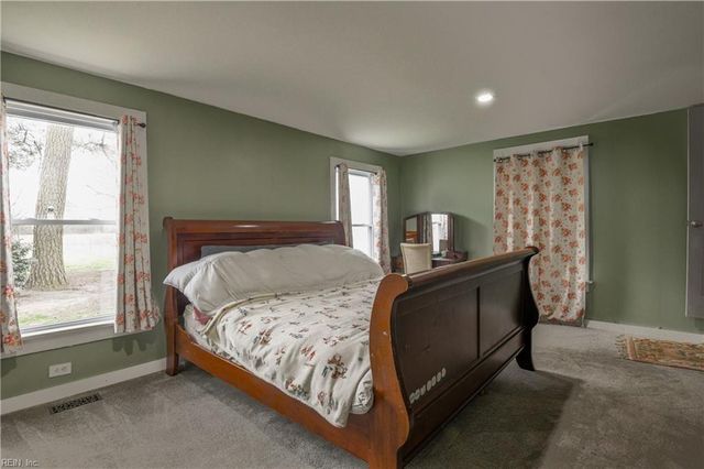 25 E Griffin ST, Windsor, VA 23487