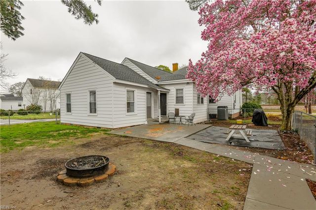 25 E Griffin ST, Windsor, VA 23487