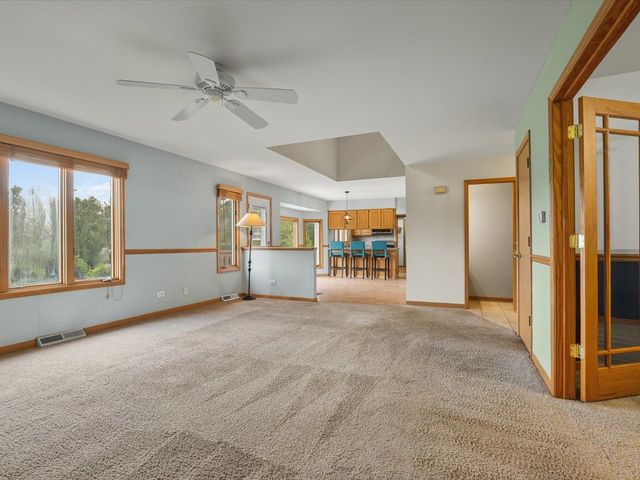 2615 Poplar View Bend, Elgin, IL 60120