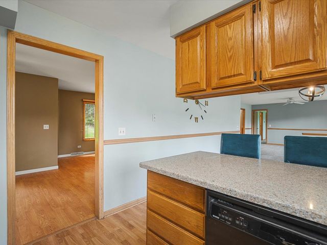 2615 Poplar View Bend, Elgin, IL 60120