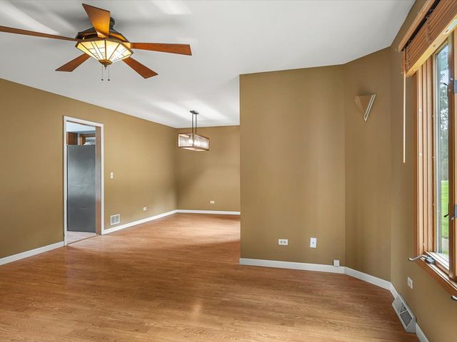 2615 Poplar View Bend, Elgin, IL 60120