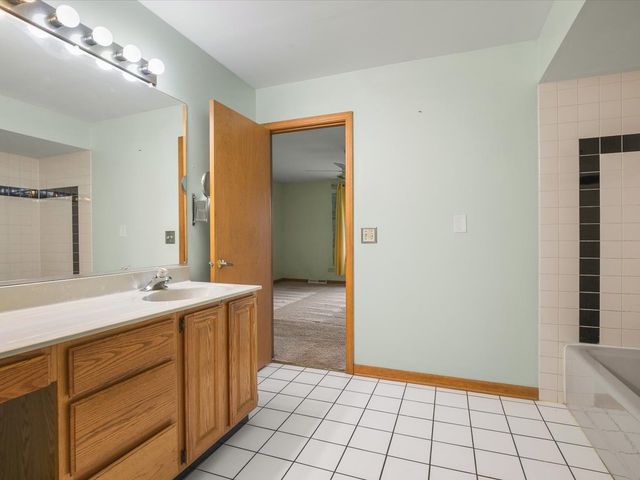 2615 Poplar View Bend, Elgin, IL 60120