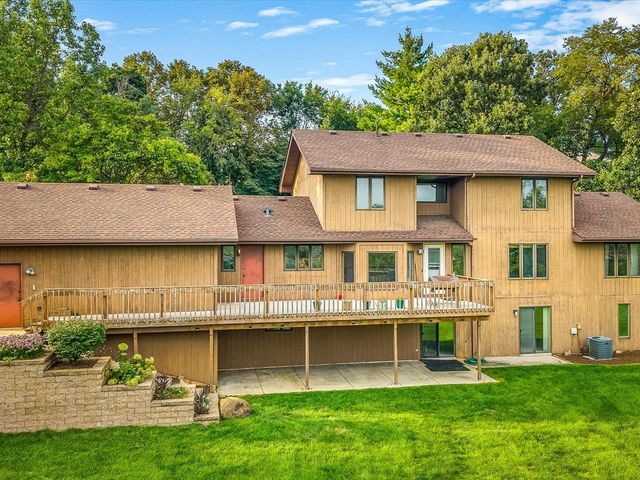 2615 Poplar View Bend, Elgin, IL 60120