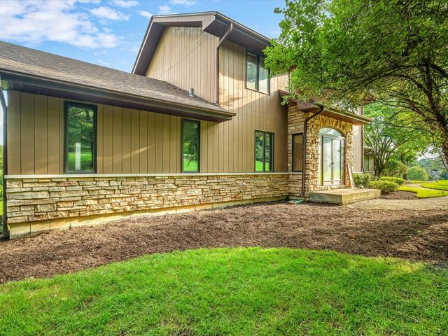 2615 Poplar View Bend, Elgin, IL 60120
