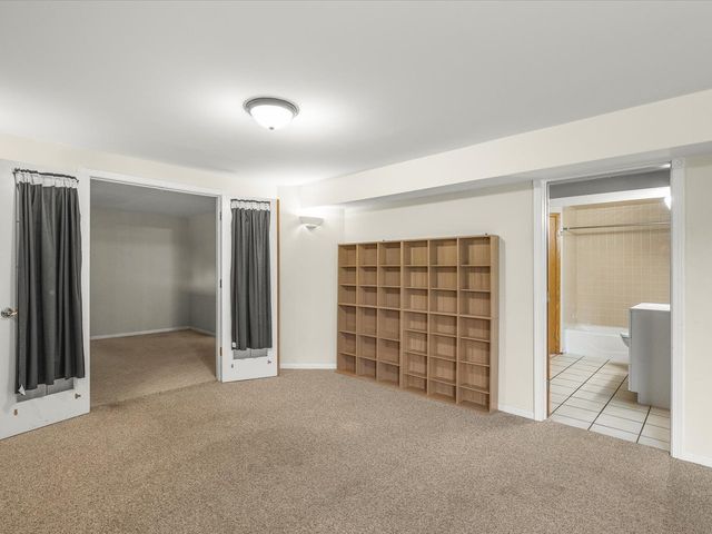 2615 Poplar View Bend, Elgin, IL 60120