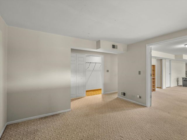 2615 Poplar View Bend, Elgin, IL 60120