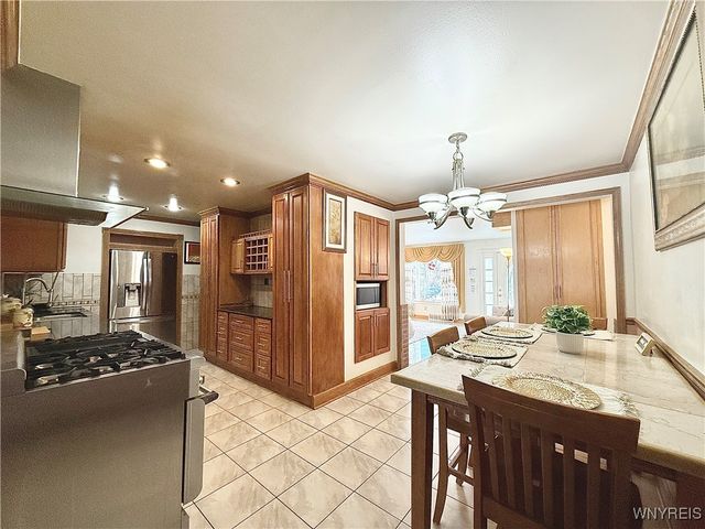 676 North Ellicott Creek Road, Amherst, NY 14228