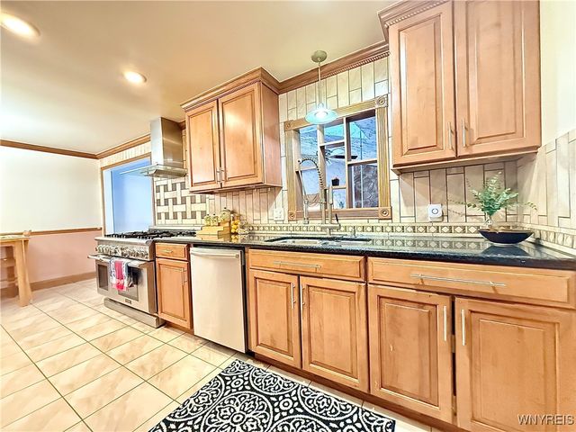 676 North Ellicott Creek Road, Amherst, NY 14228